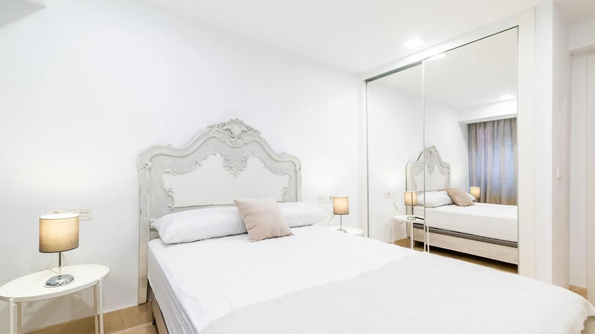 Familiar Y Luminoso Piso 145 M2 Cerca P Congresos Apartment Granada Spain